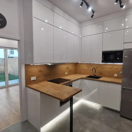 Ready4you Apartament In Cracow With Garden Near Bagry Lake / Close To City Center / Facilities / Caly Apartament Z Ogrodkiem, Szybki Dojazd Do Centrum, Udogodnienia * Краков